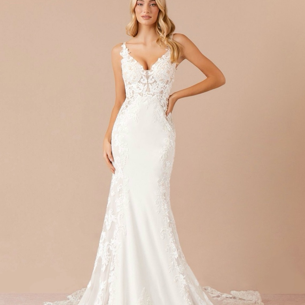 Azazie Elegant White Lace Wedding Dress